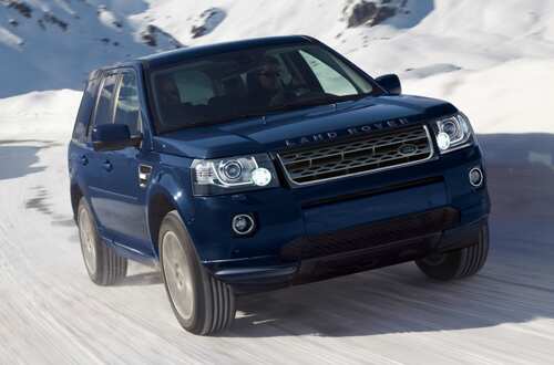 The Firenze Red Freelander Metropolis driving in the snow.
