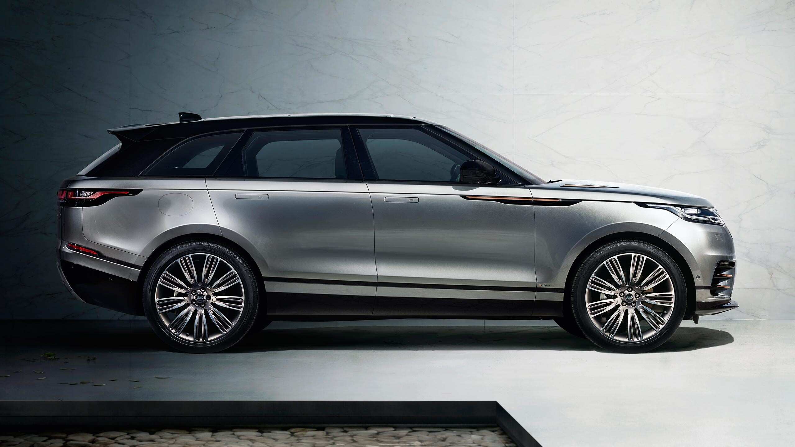 Range Rover L560 model