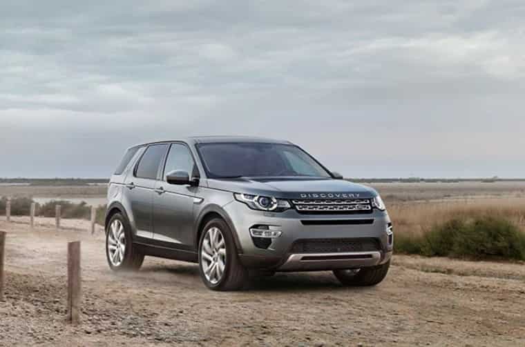 Wat is het verschil tussen een SUV en een crossover? | Land Rover